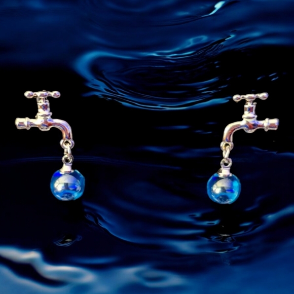 Water Faucet Earrings - Picture 1 of 4